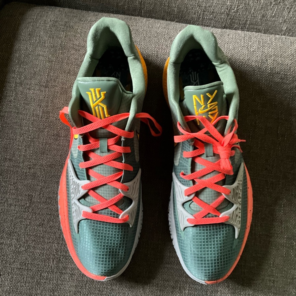 Mens Nike Kyrie 4 Low Keep Sue Fresh green multi basketball shoes sneakers 18 - Picture 10 of 14